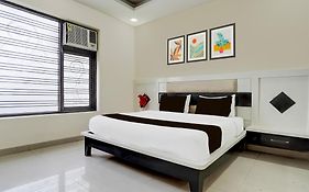 Super Collection O Sector 70 Noida